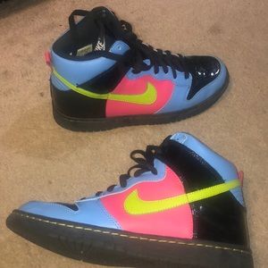 Nike Dunk’s size 6Y